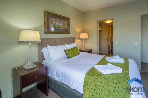 AKOM AT Docklands - Tourism TAS 32