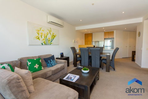 AKOM AT Docklands - Tourism TAS 7