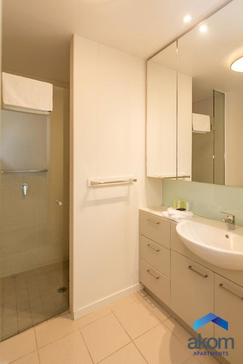 AKOM AT Docklands - Tourism TAS 9