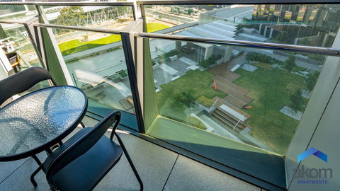 AKOM AT Docklands - Tourism TAS 20