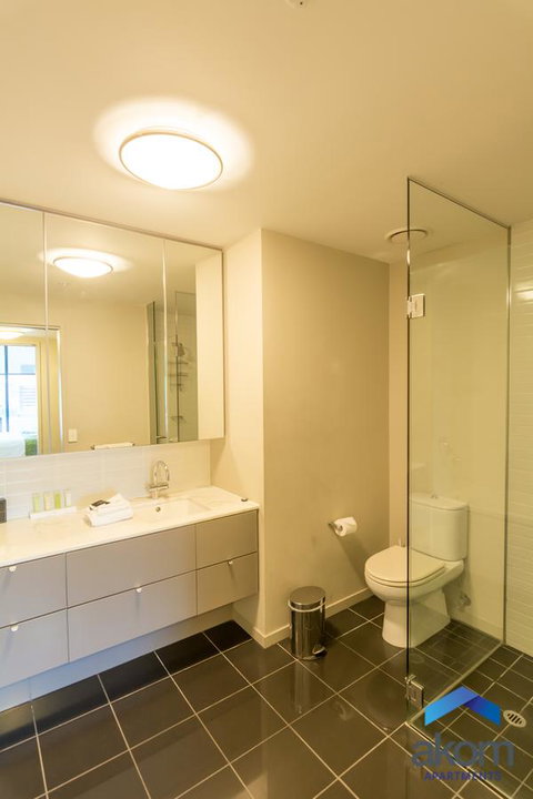 AKOM AT Docklands - Tourism TAS 31