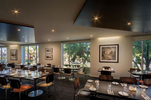 BEST WESTERN PLUS Travel Inn - Hobart Tourism 12