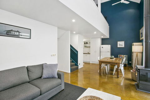 Terrace Lofts Apartments - Hobart Tourism 6