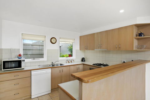 Terrace Lofts Apartments - Hobart Tourism 13