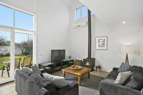 Terrace Lofts Apartments - Hobart Tourism 12