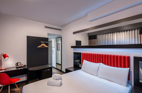 Essence Hotel Carlton - Tourism TAS 4