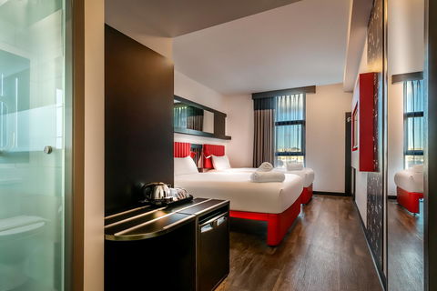 Essence Hotel Carlton - Tourism TAS 14