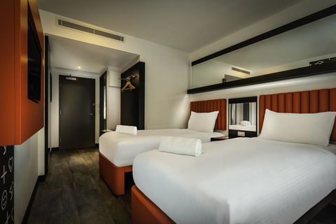 Essence Hotel Carlton - Tourism TAS 9