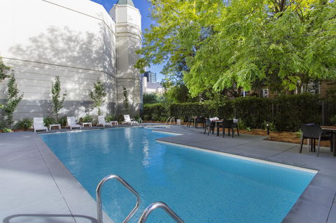 Mantra On Jolimont Melbourne - Tourism TAS 1