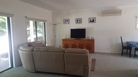 Island Escape - Hobart Tourism 4