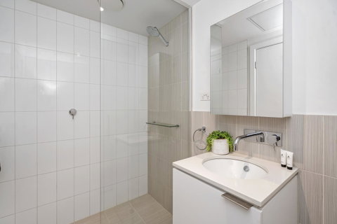 Complete Host Tiara Apartments - Tourism TAS 33