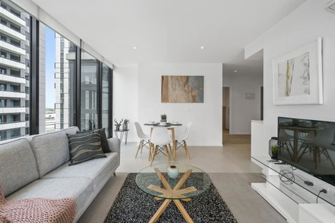 Complete Host Tiara Apartments - Tourism TAS 41