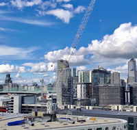 Pride Docklands Waterfront Apartment City View - Tourism TAS
