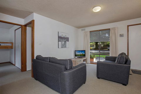 Eastern Beach Holiday Units - Tourism TAS 2