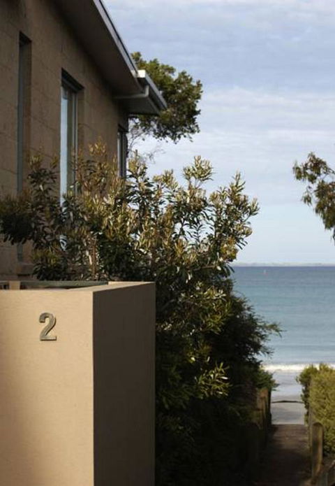 Battery Cove Beach Front Apartment - Hobart Tourism 17
