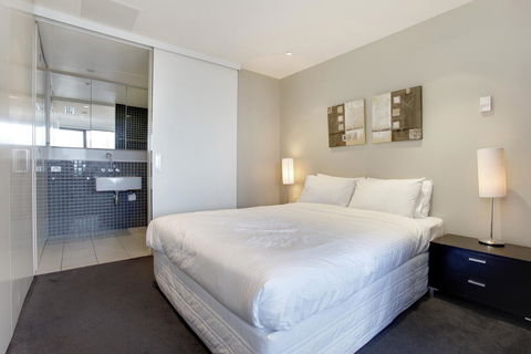Corporate Keys - Freshwater Place - Tourism TAS 27