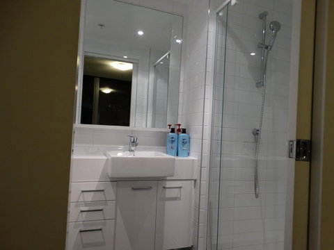 Cloud9 Luxury Apartments - Tourism TAS 9