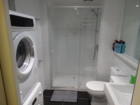 Cloud9 Luxury Apartments - Tourism TAS 11