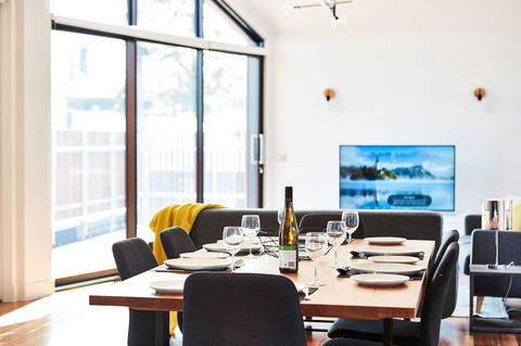 Richmond Â· 3 Level Architecturally Designed Richmond House - Tourism TAS 4