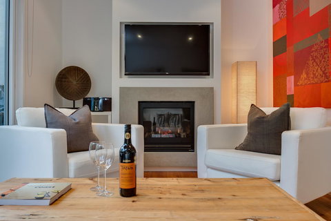 Capella Villa No. 4 - Stunning Luxury Decor Inside And Out - Hobart Tourism 2