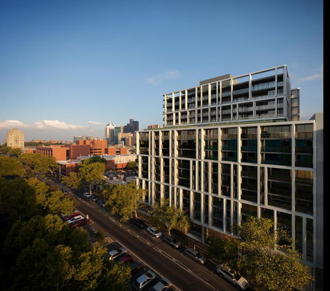 The Eminence Apartments By CLLIX - Tourism TAS 23