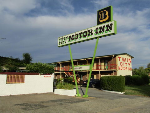 Twin City Motor Inn - Tourism TAS 1