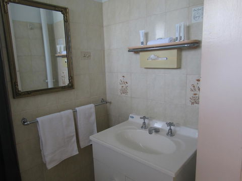 Twin City Motor Inn - Tourism TAS 36