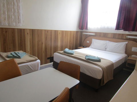 Twin City Motor Inn - Tourism TAS 24
