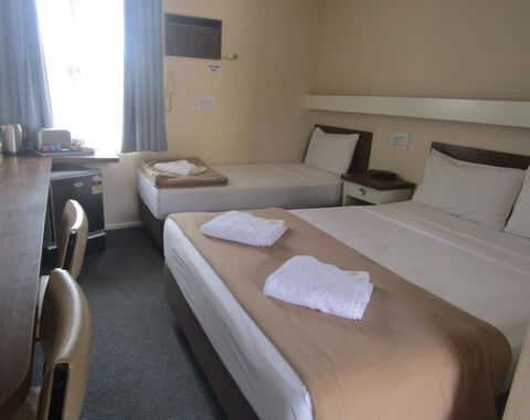 Twin City Motor Inn - Tourism TAS 3