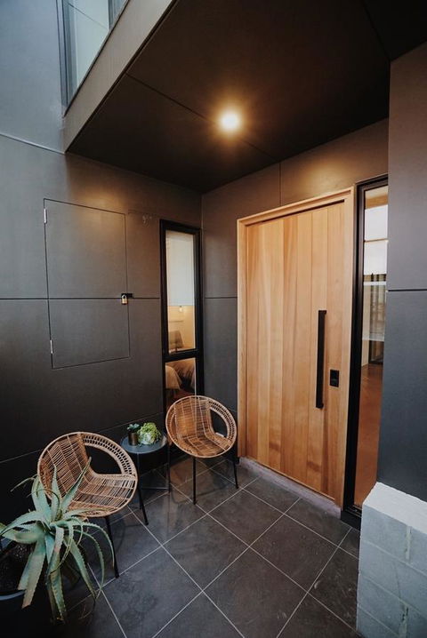 THE WAREHOUSE APARTMENTS - Hobart Tourism 5