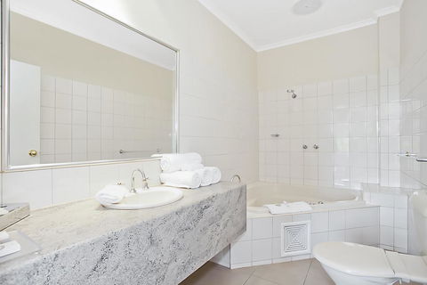 Quality Inn & Suites The Menzies - Tourism TAS 31
