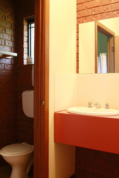 The Harrietville Snowline Hotel - Tourism TAS 8
