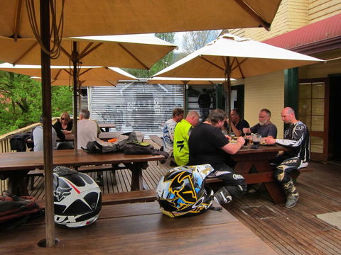 The Harrietville Snowline Hotel - Tourism TAS 34