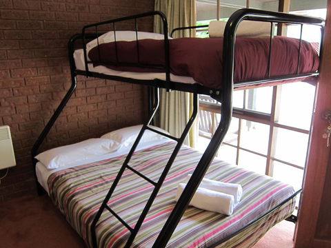 The Harrietville Snowline Hotel - Tourism TAS 19