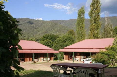 The Harrietville Snowline Hotel - Tourism TAS 17