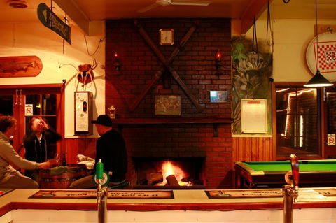The Harrietville Snowline Hotel - Tourism TAS 3