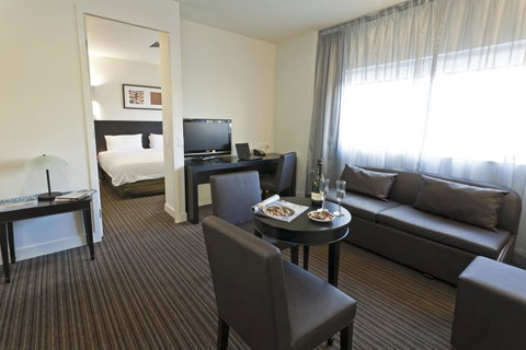 Causeway 353 Hotel - Tourism TAS 10