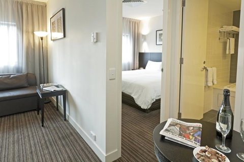 Causeway 353 Hotel - Tourism TAS 33