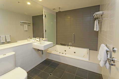 Causeway 353 Hotel - Tourism TAS 35