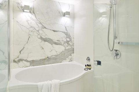 Pullman Melbourne On The Park - Tourism TAS 8