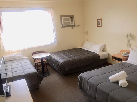 St Georges Motor Inn - Hobart Tourism 14