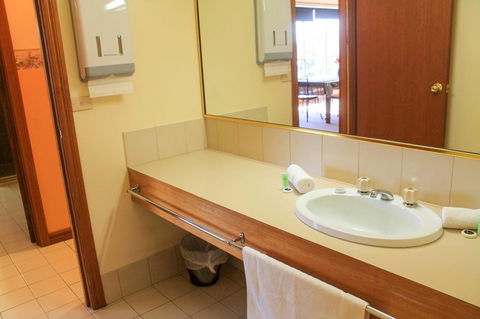 St Georges Motor Inn - Hobart Tourism 23