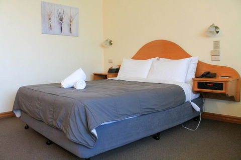 St Georges Motor Inn - Hobart Tourism 8