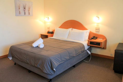 St Georges Motor Inn - Hobart Tourism 32
