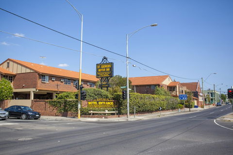 St Georges Motor Inn - Hobart Tourism 0