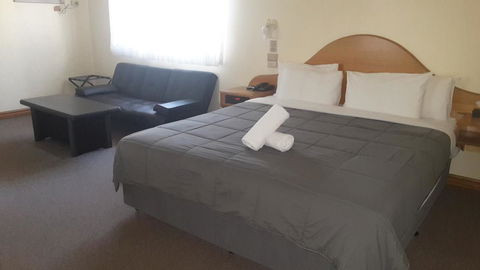 St Georges Motor Inn - Hobart Tourism 20