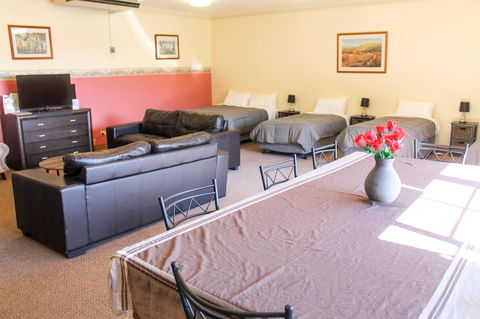 St Georges Motor Inn - Hobart Tourism 27