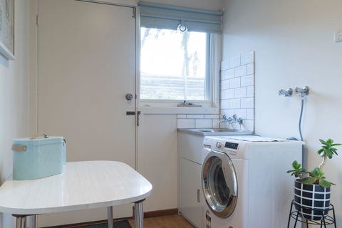 Uptown Frankston - Tourism TAS 13