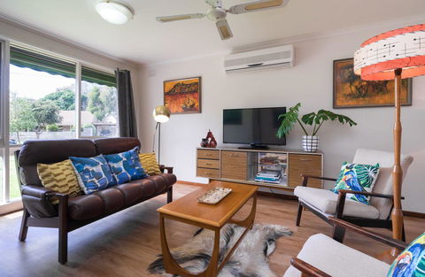 Uptown Frankston - Tourism TAS 3