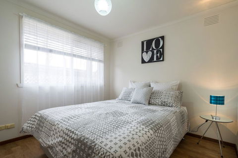 Uptown Frankston - Tourism TAS 6